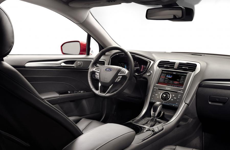  Ford Fusion 2013 года  (US) (фото 4 из 202)